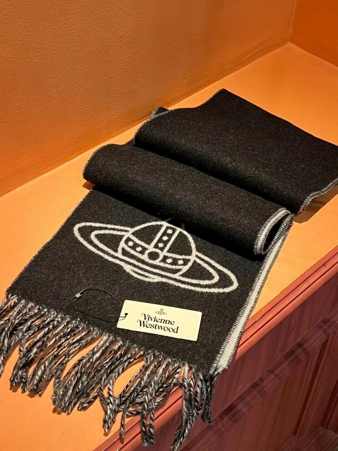 代購-Vivienne Westwood 100%羊毛 雙面 圍巾 黑灰