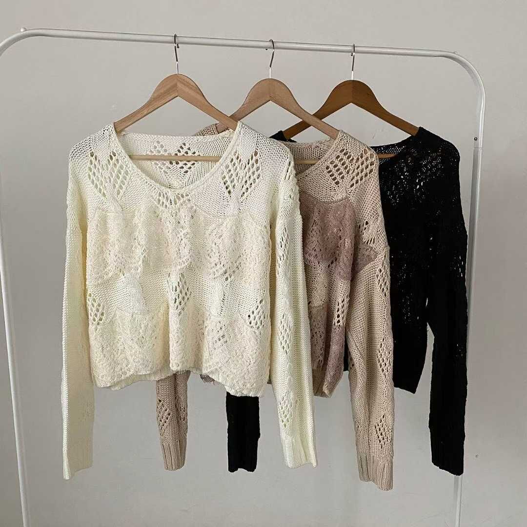 BR5149 菱格洞洞鏤空拼蕾絲上衣