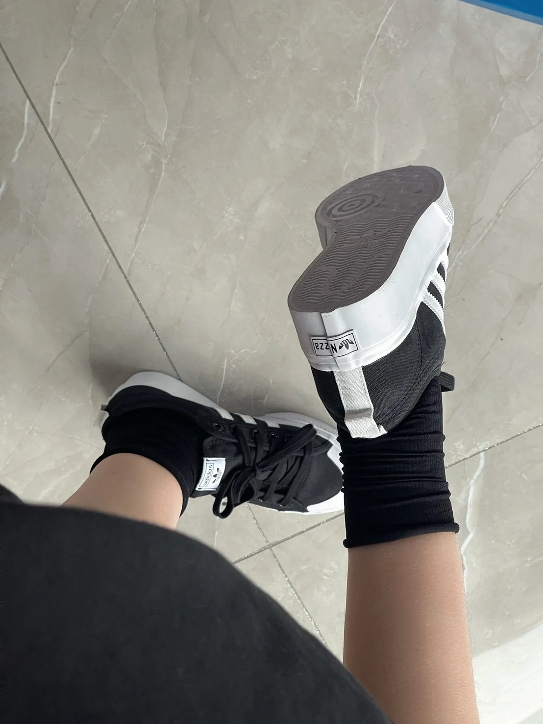 【現貨】Adidas Originals Nizza Platform 防滑耐磨厚底板鞋 黑色 FV5321