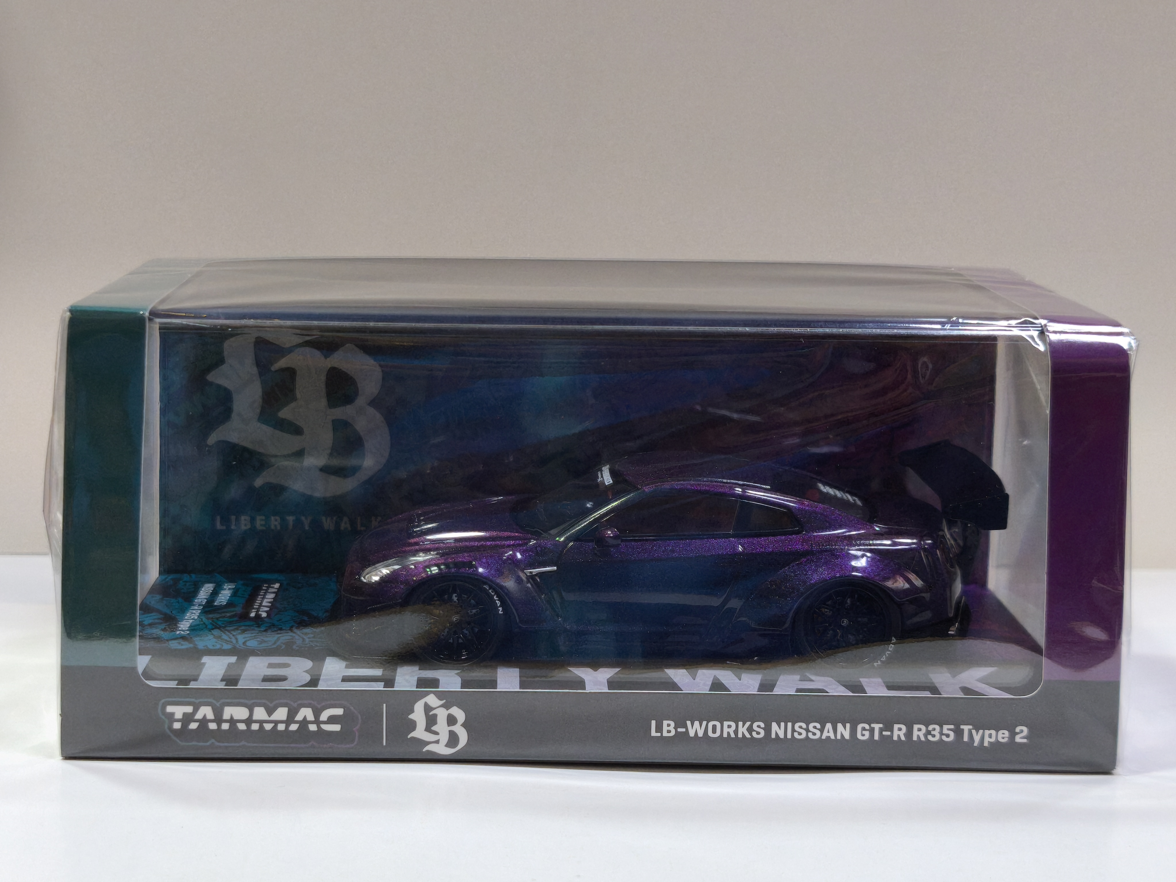 Tarmac 1/43 LB-WORKS NISSAN GT-R R35 type 2 - Midnight