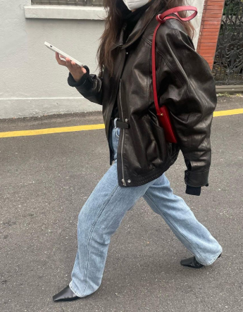 ᴷᴼᴿᴱᴬ 正韓🇰🇷率性氣場感挺版拼皮短外套