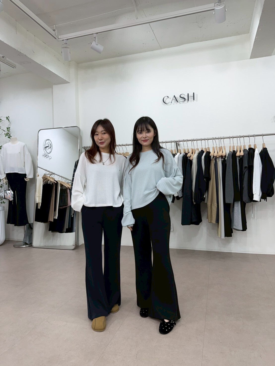 CA5113 牛仔色全橡筋微喇叭褲(S/M)