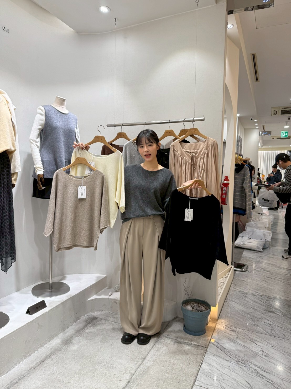 GI5102 闊身設​​計針織上衣