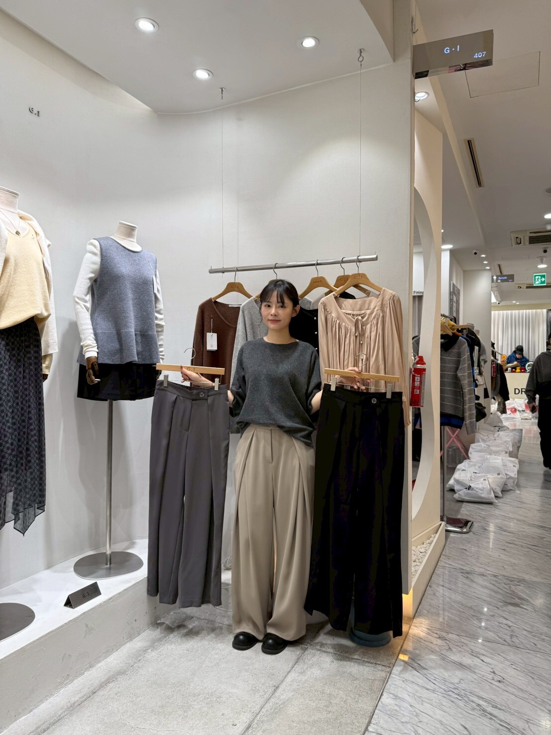 GI5109 型格交叉布後橡筋修腳褲