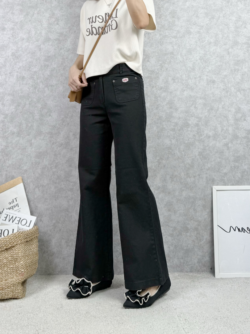 讓舒適與造型間自由切換的微喇叭寬褲(正韓)