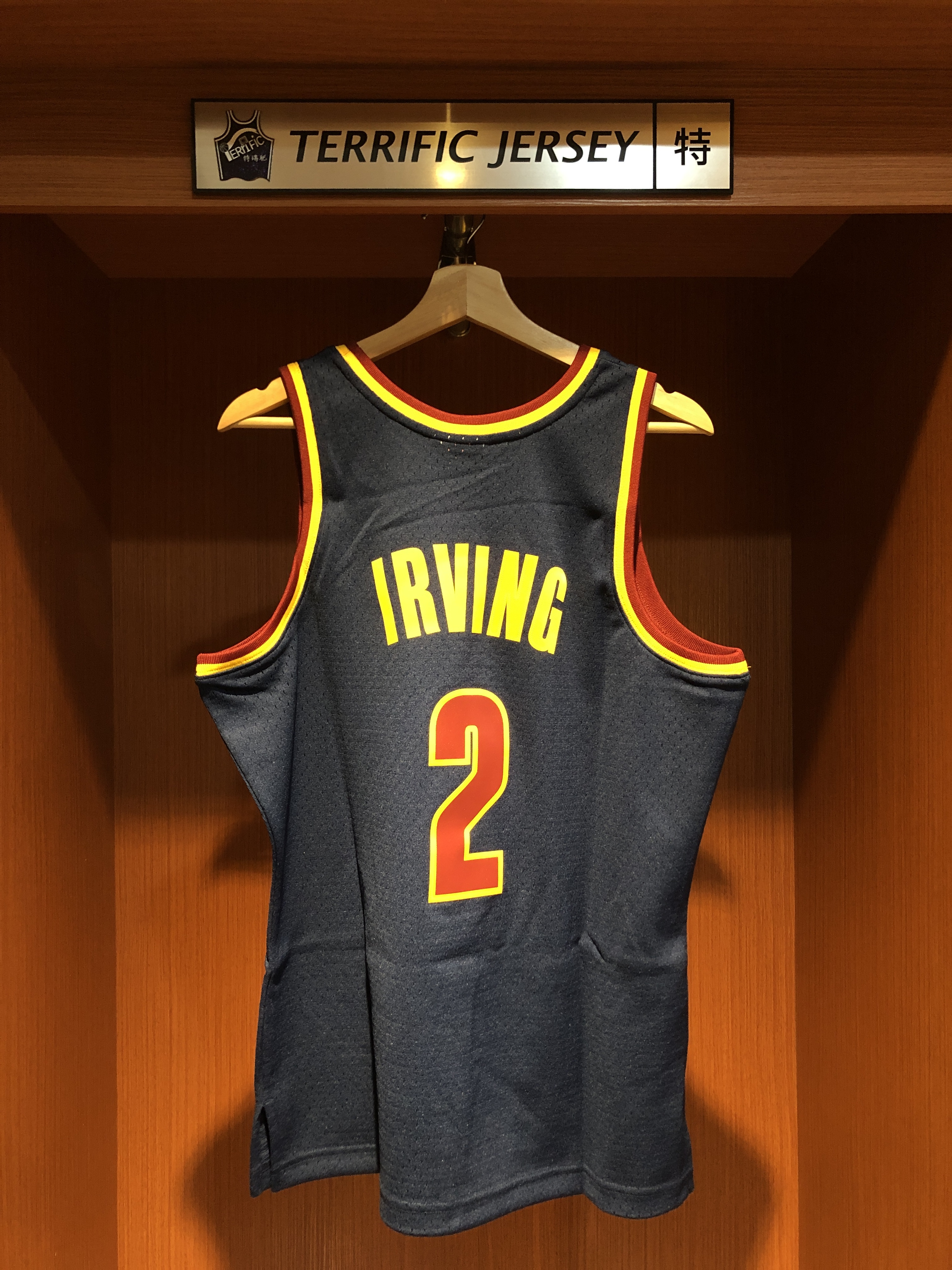 NBA球衣 Kyrie Irving 克里夫蘭騎士 海軍藍 11-12 M&N Swingman G2 球迷版 熱轉印 全新