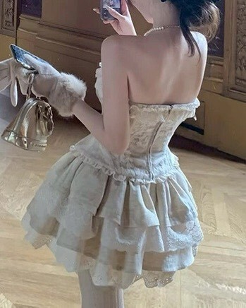 設計師家魚骨刺繡桃心領上衣+棉麻澎鬆蛋糕裙