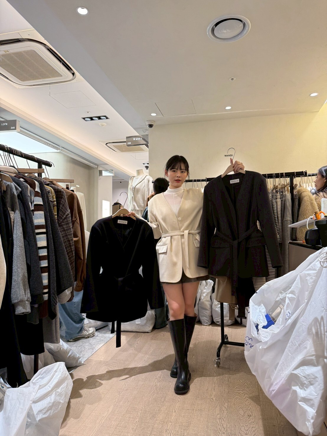 *最後現貨特價* WJ5138 附腰帶V領假口袋西裝外套