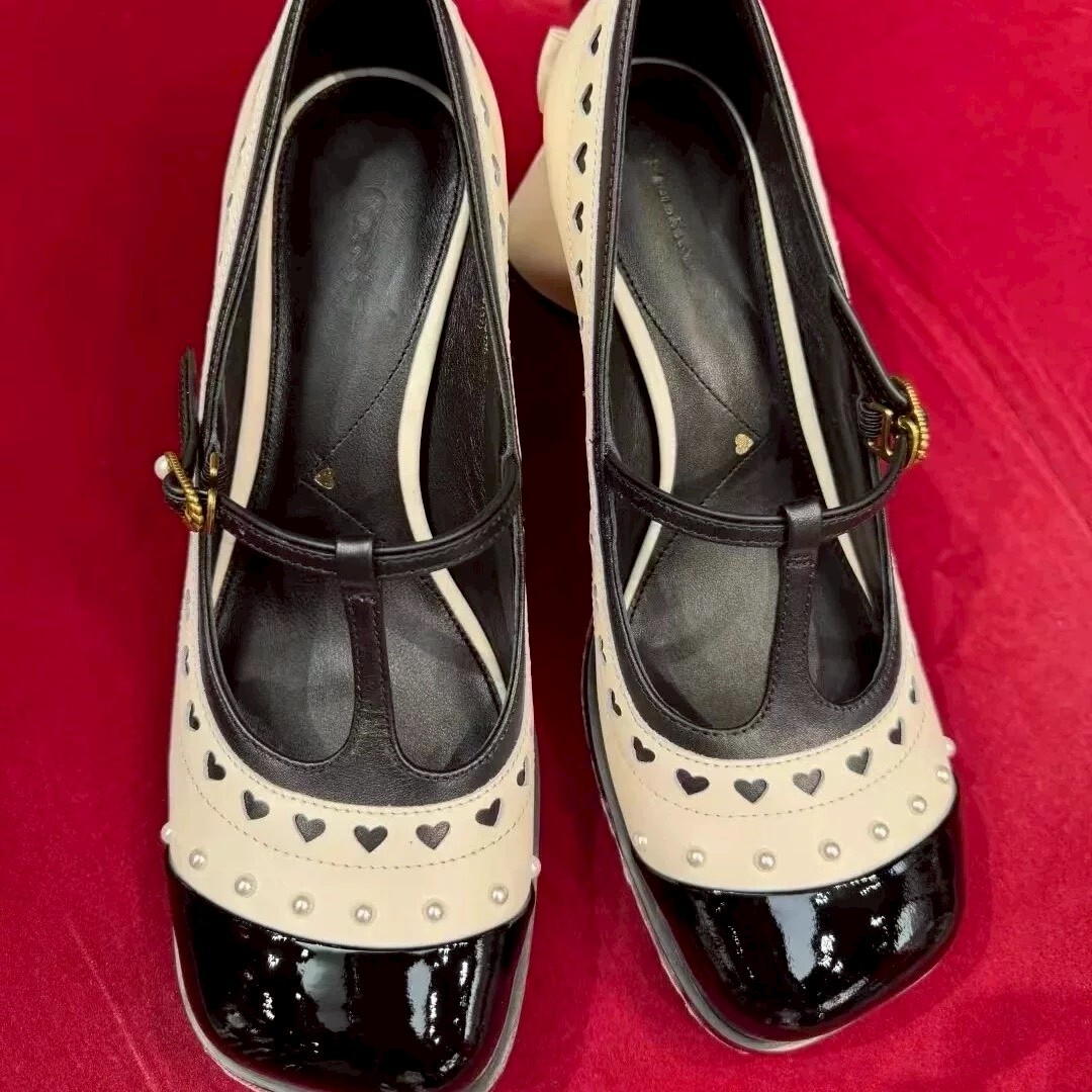 設計師家重工設計雕花珍珠瑪莉珍鞋