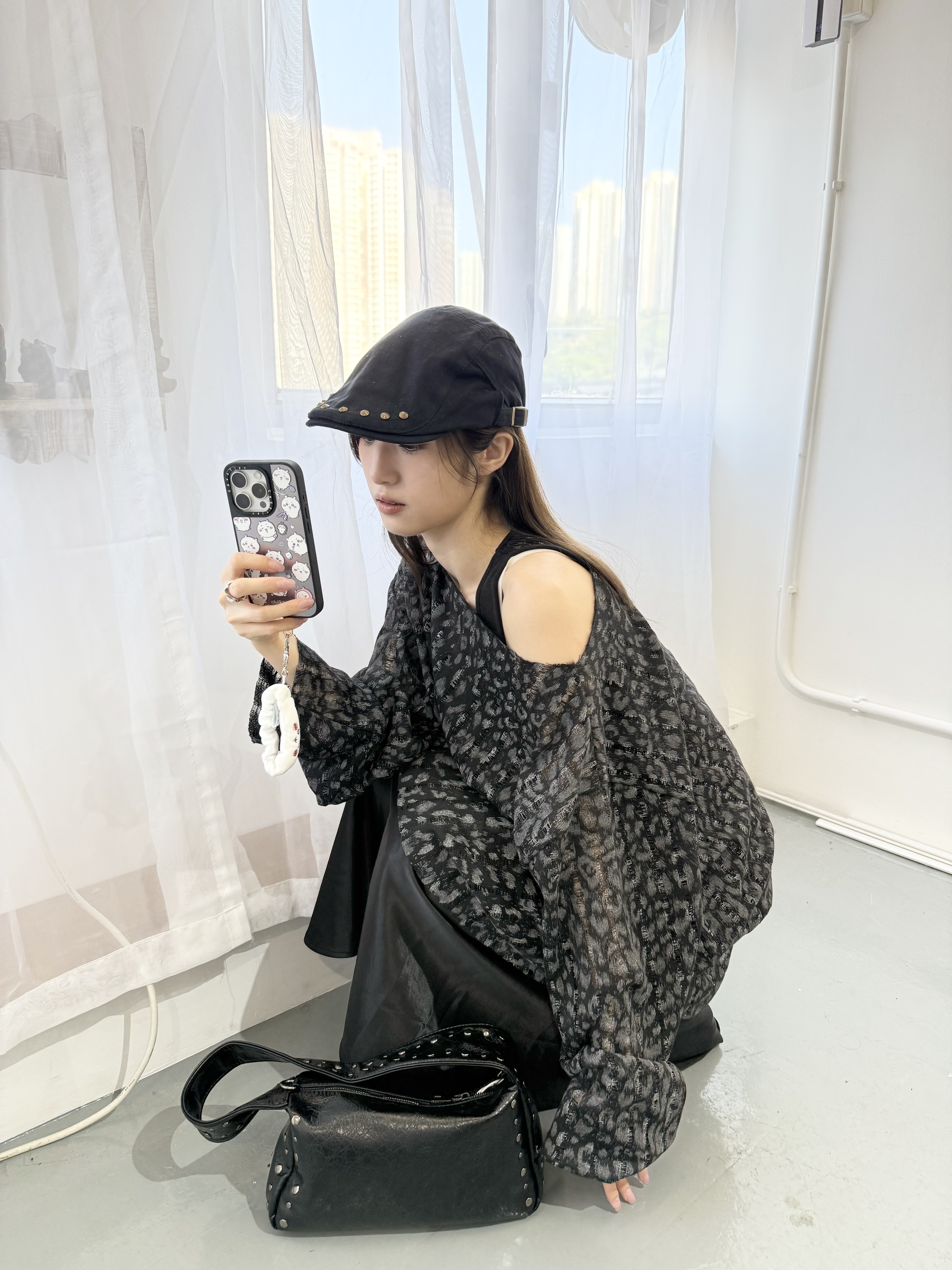 斜肩破爛感豹紋OVERSIZE Top