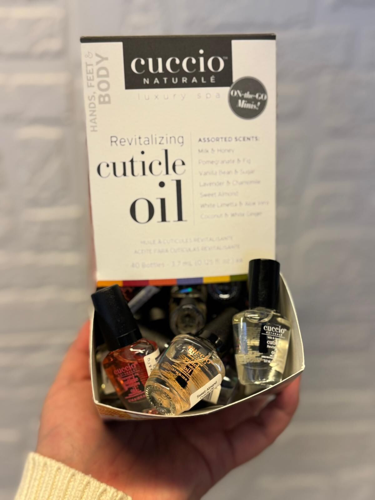 Cuccio Naturale 甲邊活化油