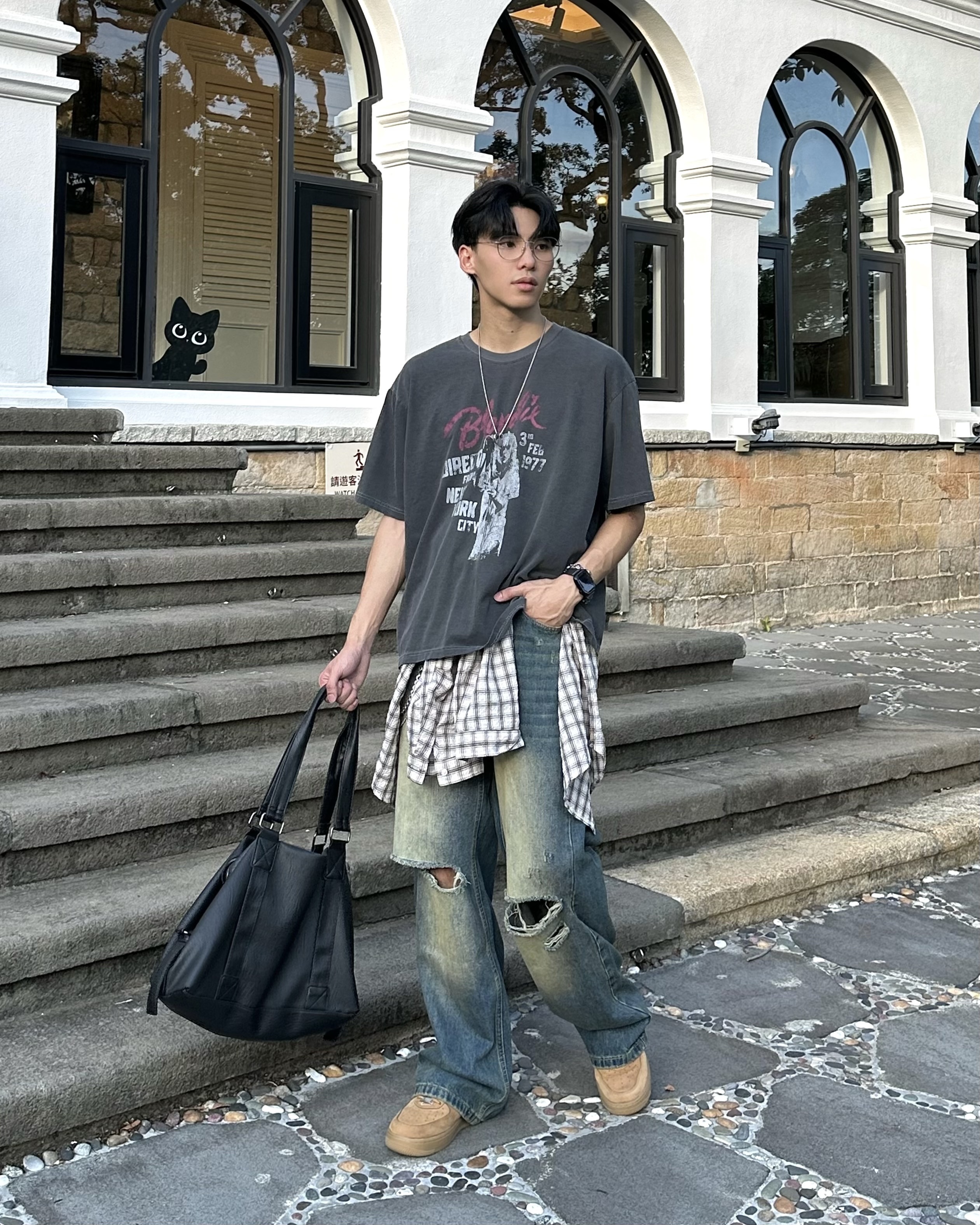 𝐇·𝐓·𝐒 韓國 BOXY 寬短 水洗仿舊 字母 刷漆 人像裂紋 上衣 短袖