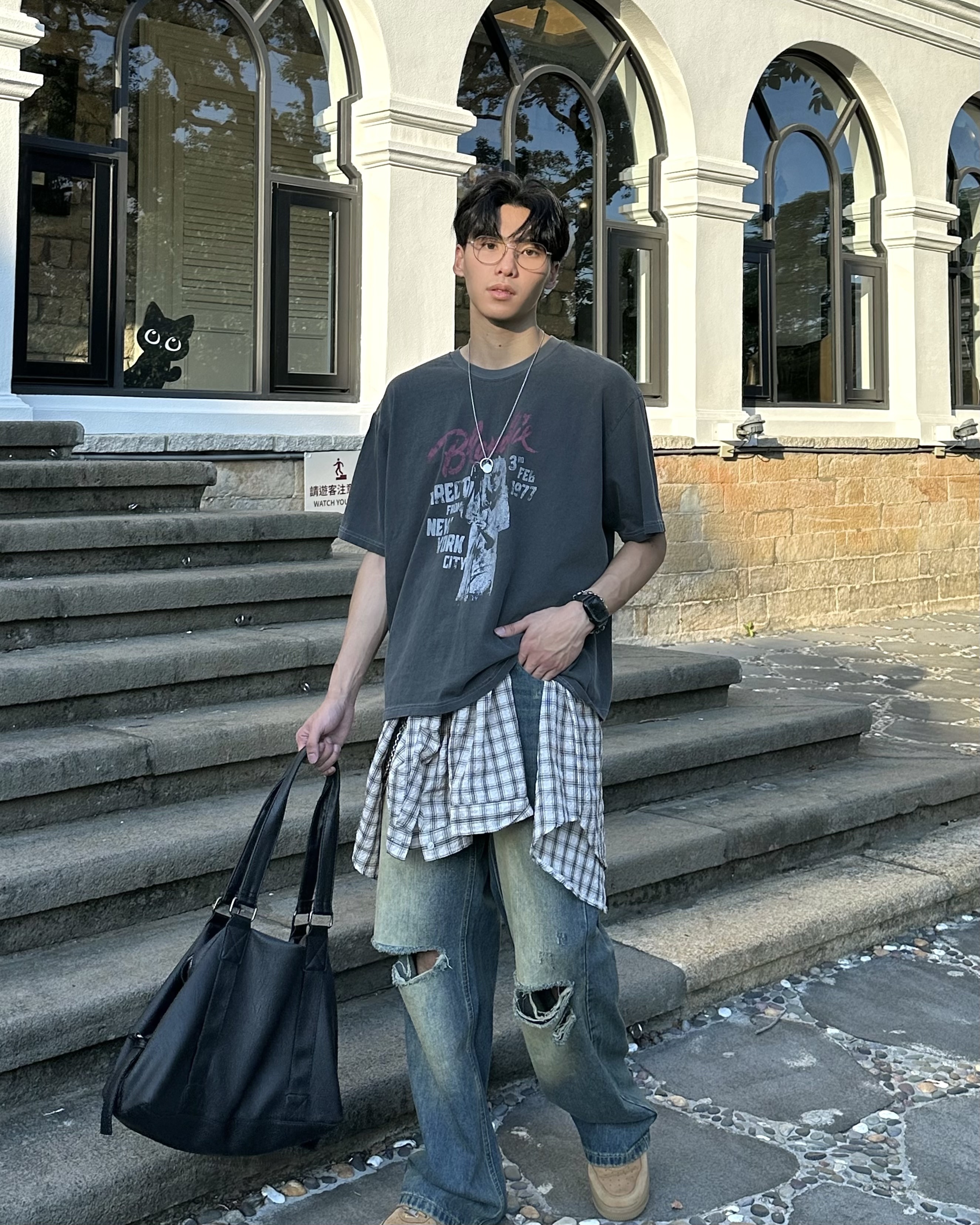 𝐇·𝐓·𝐒 韓國 BOXY 寬短 水洗仿舊 字母 刷漆 人像裂紋 上衣 短袖