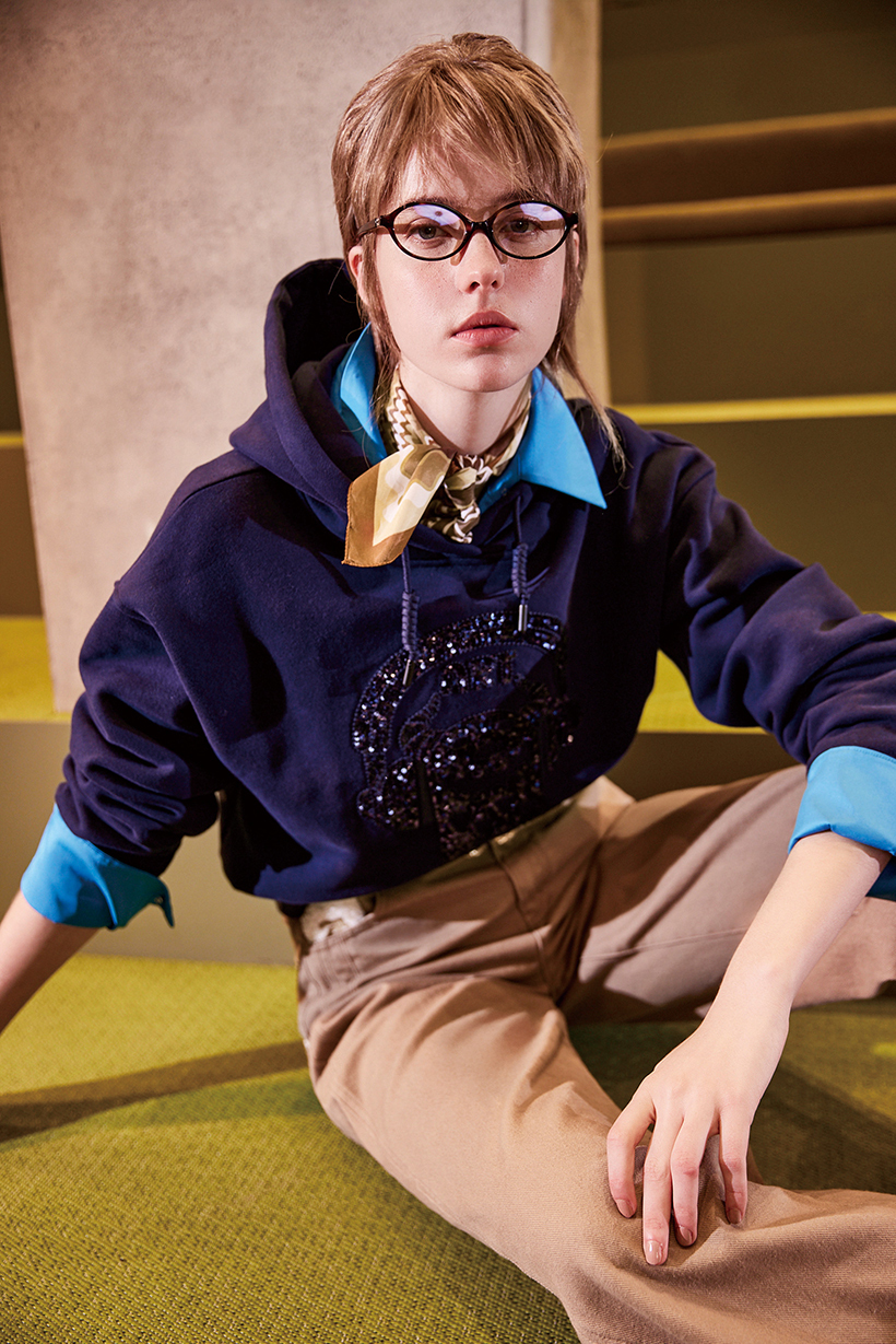 BE15377A1 午夜律動亮片 JE PARIS 連帽上衣