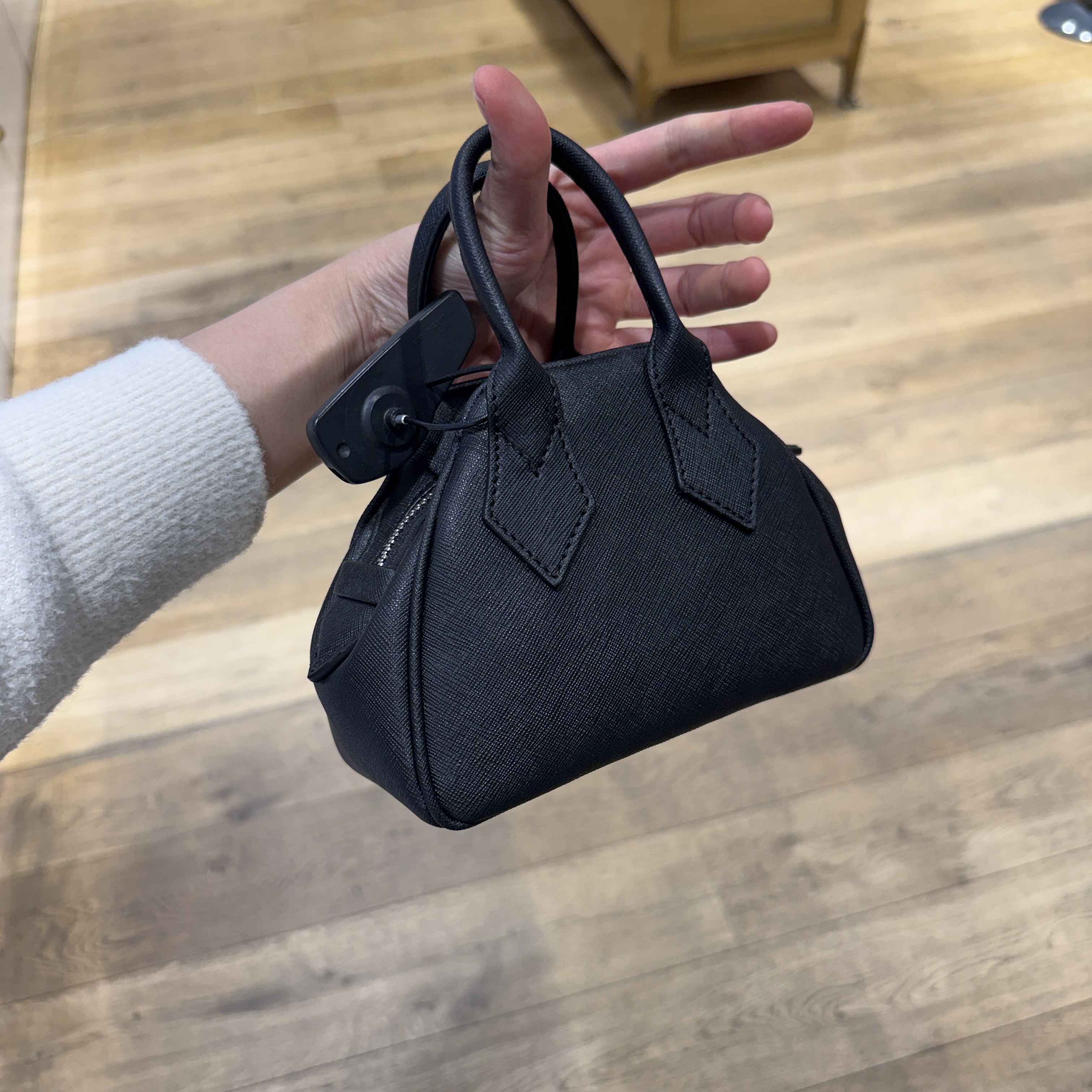 Vivienne Westwood Saffiano Mini Yasmin Bag black