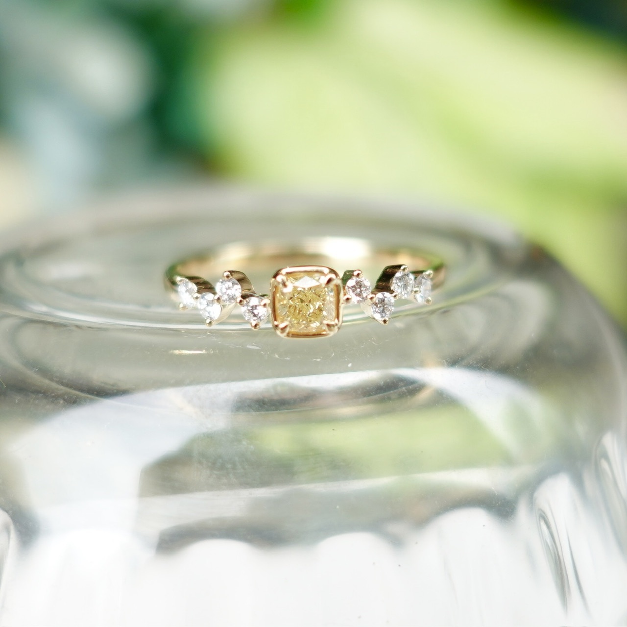 18K黃金彩黃鑽戒指 - 枕形切