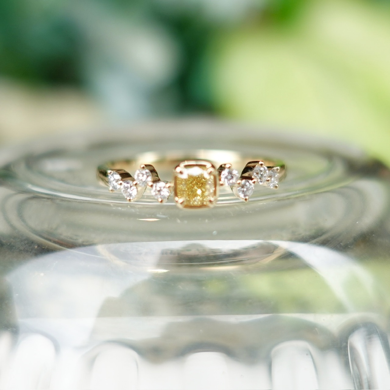 18K黃金彩黃鑽戒指 - 枕形切