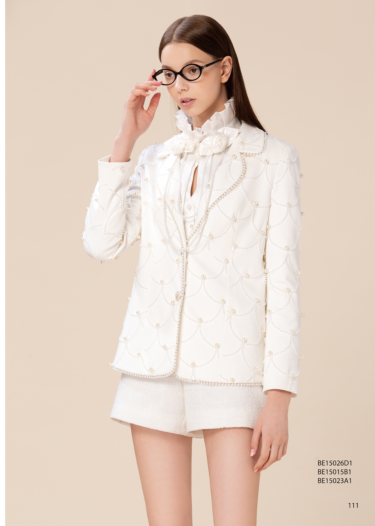 BE15015B1 法式柔光象牙呢喃高腰直筒短褲