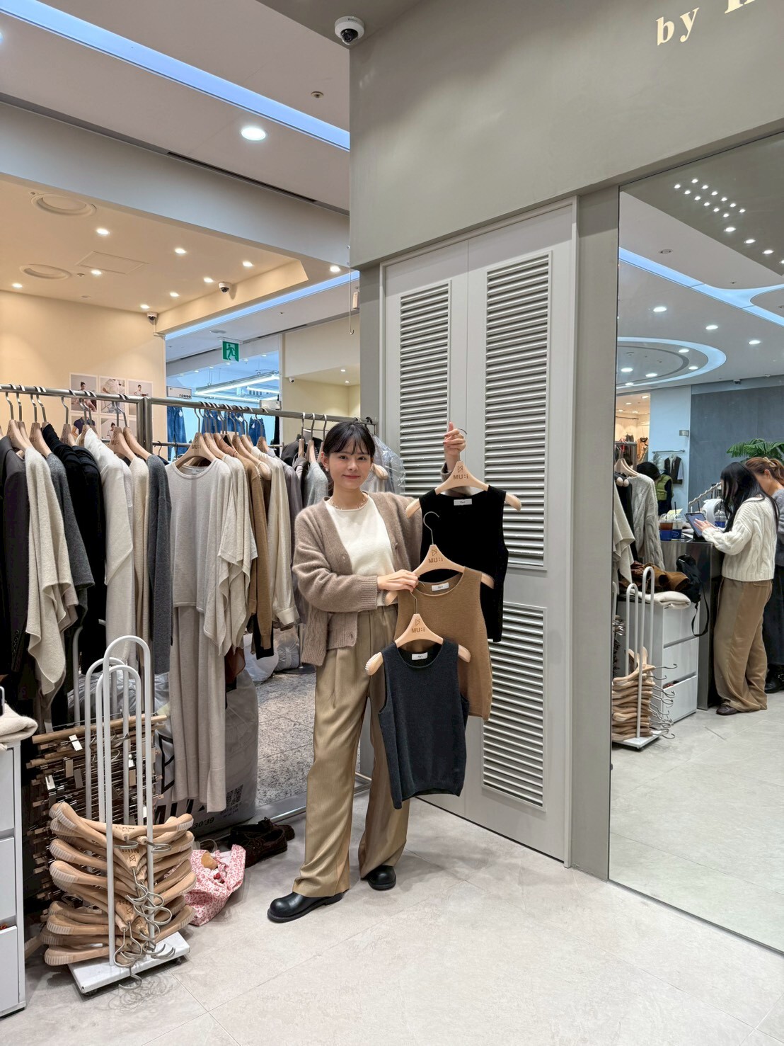 MU5139 純羊毛圓領背心