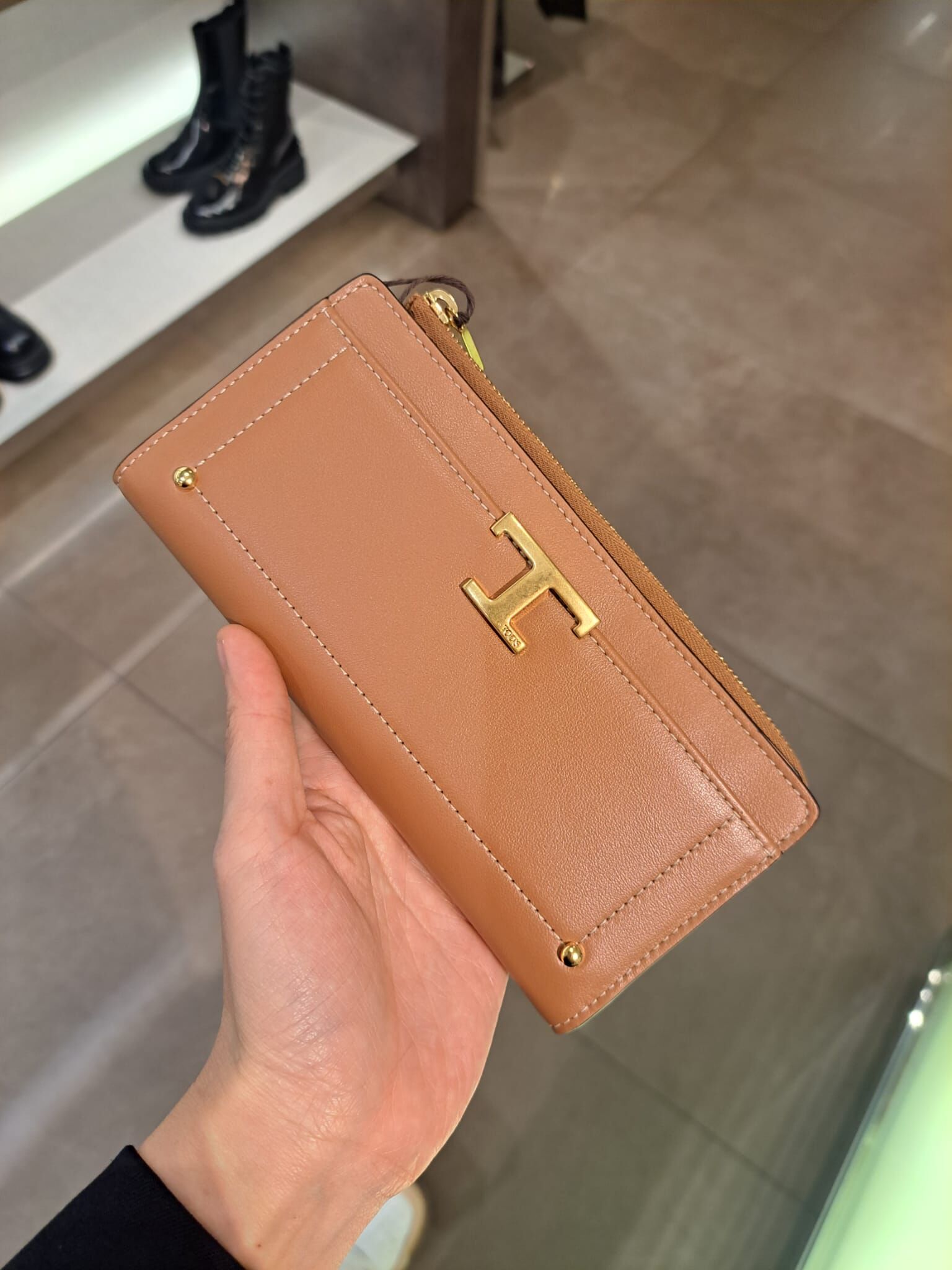 Tods TSV New Carte grainy T logo Zip around long wallet Camel