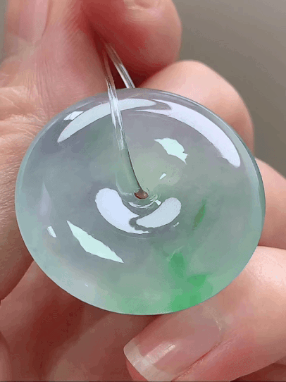 1015428 翡翠冰飄綠平安扣 (27.7mm直徑)