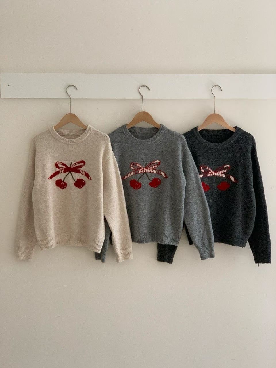 法式甜感 緞帶櫻桃毛衣