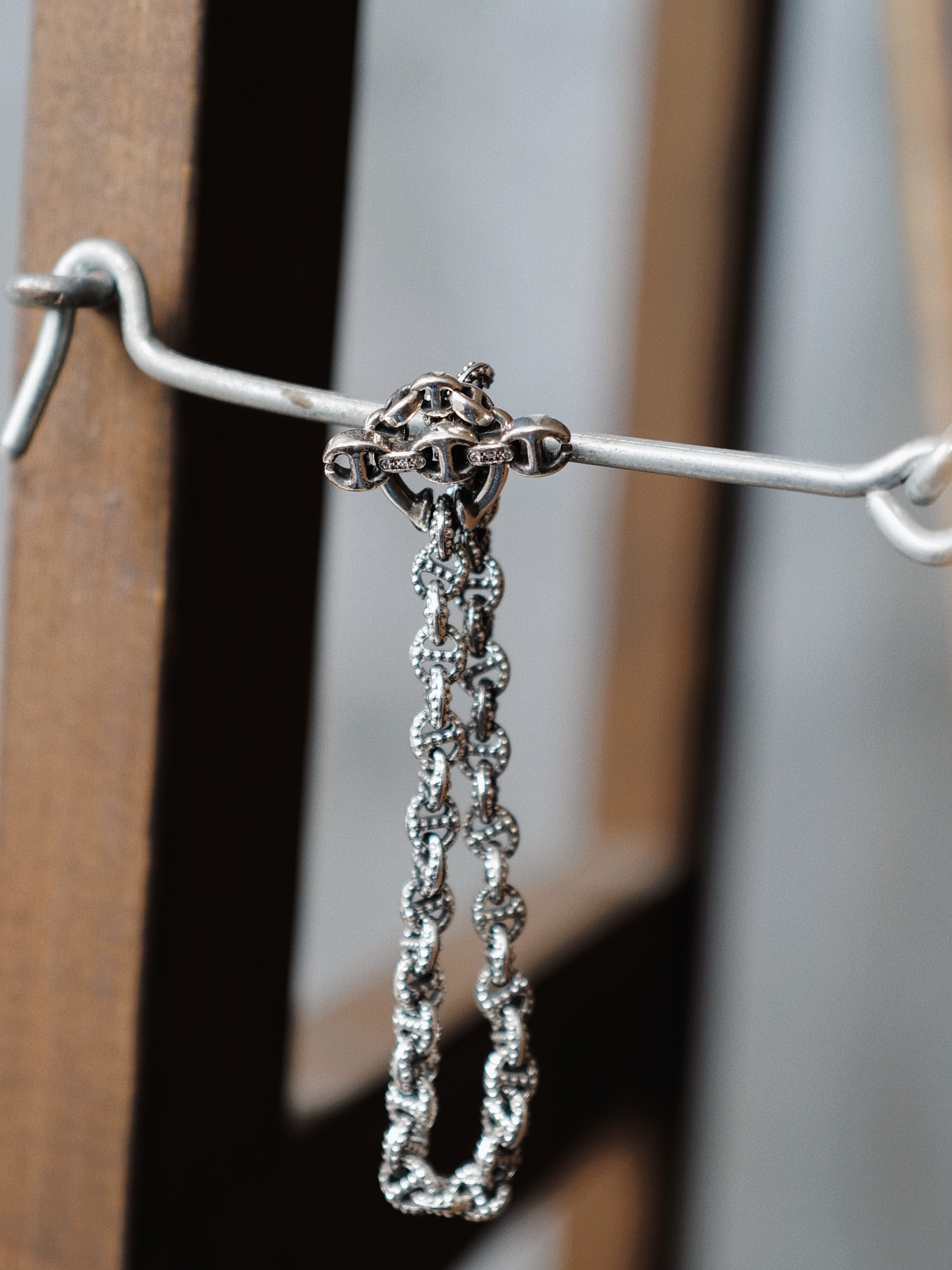 HB433-SSWD SMALL BEADED LINK PRAC-LEI Sterling Silver Small Beaded Link Bracelet w/White Diamond Toggle (Antique Finish)