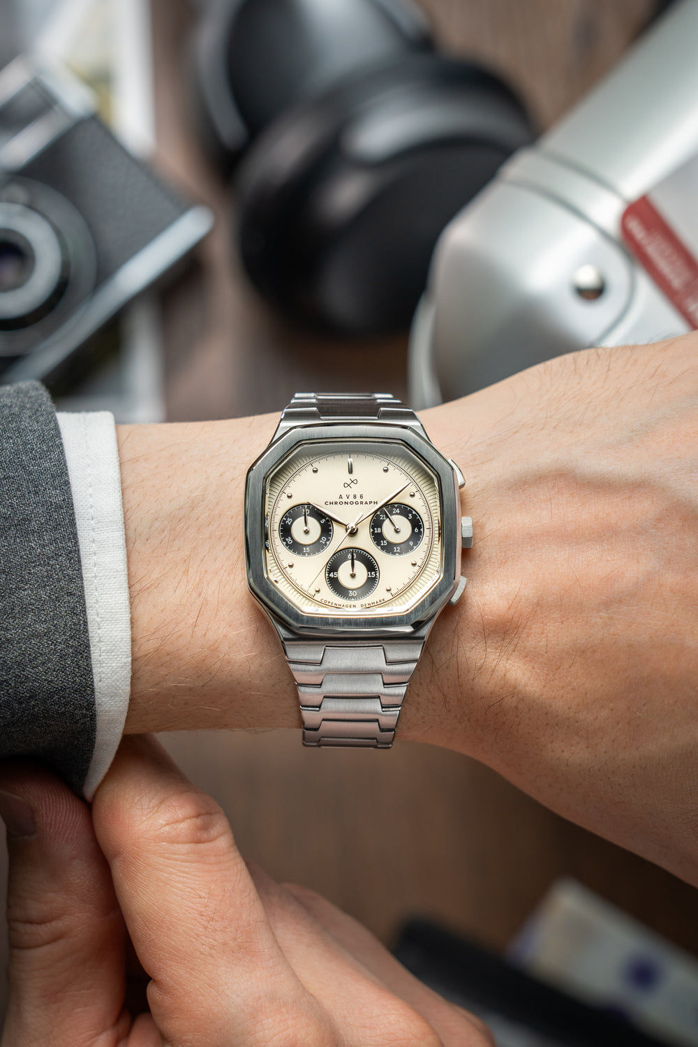 1904 Chronograph - Steel/Off White & Black