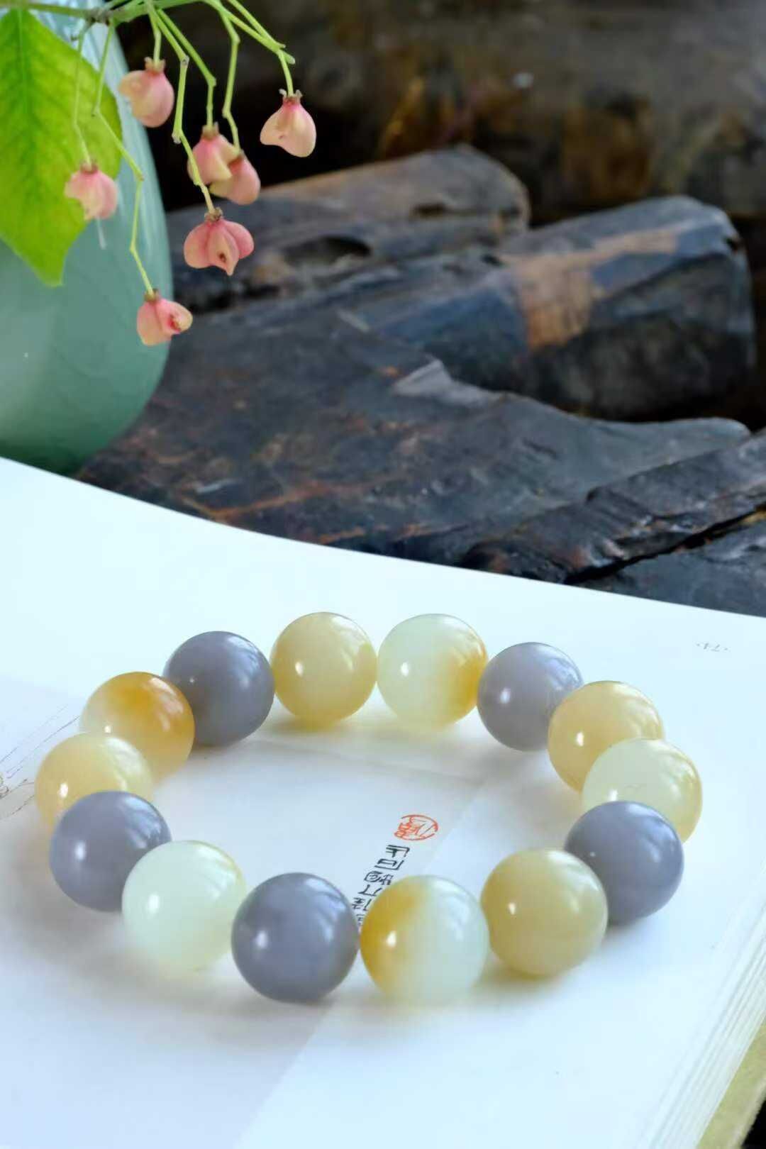 1015760 和田玉多寶手串 (16mm直徑)