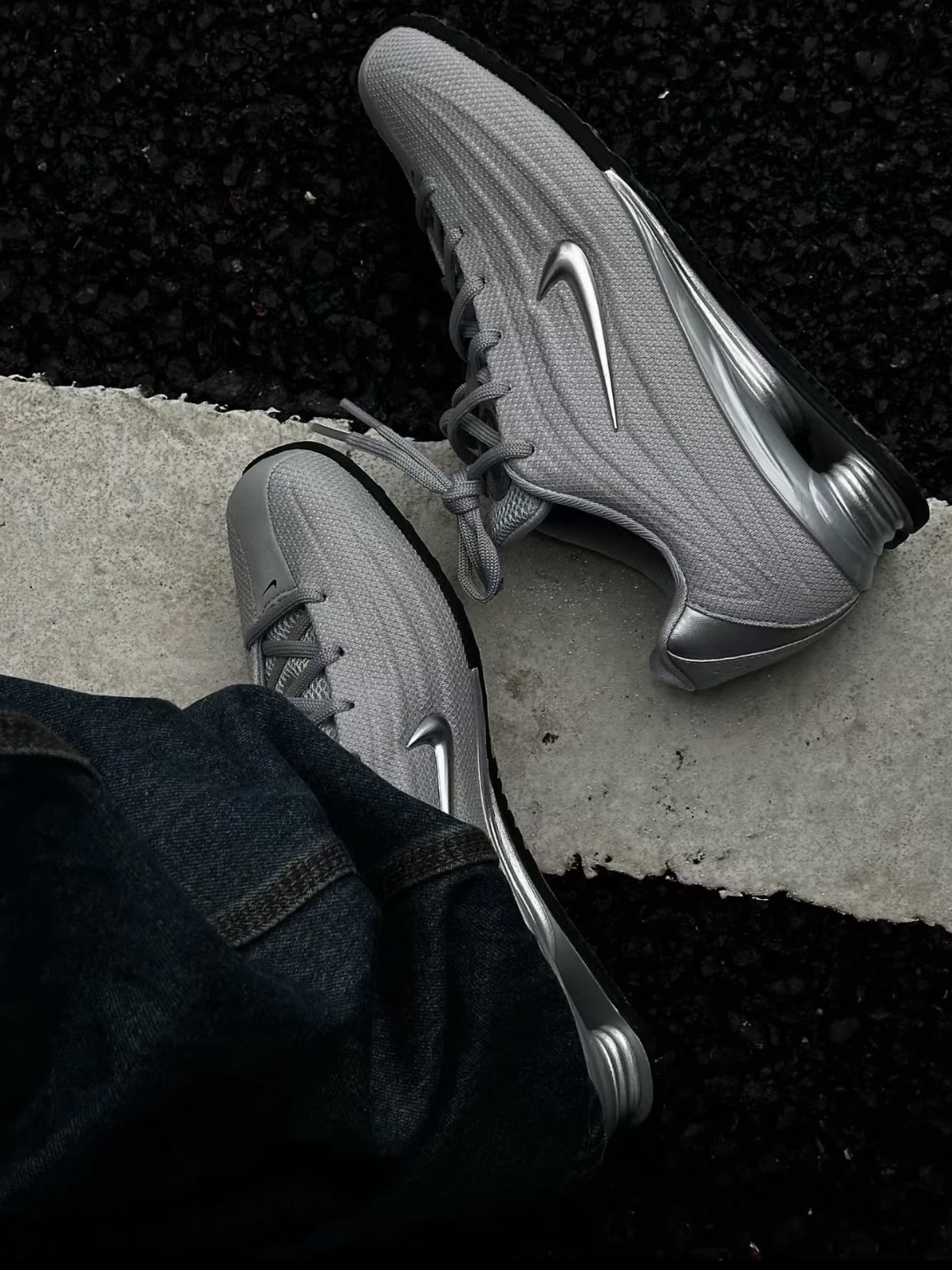 Nike SHOX Z 銀色 銀灰 科技 女款 HQ7540-001