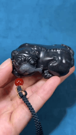 1015247 和田玉青花籽料旺財