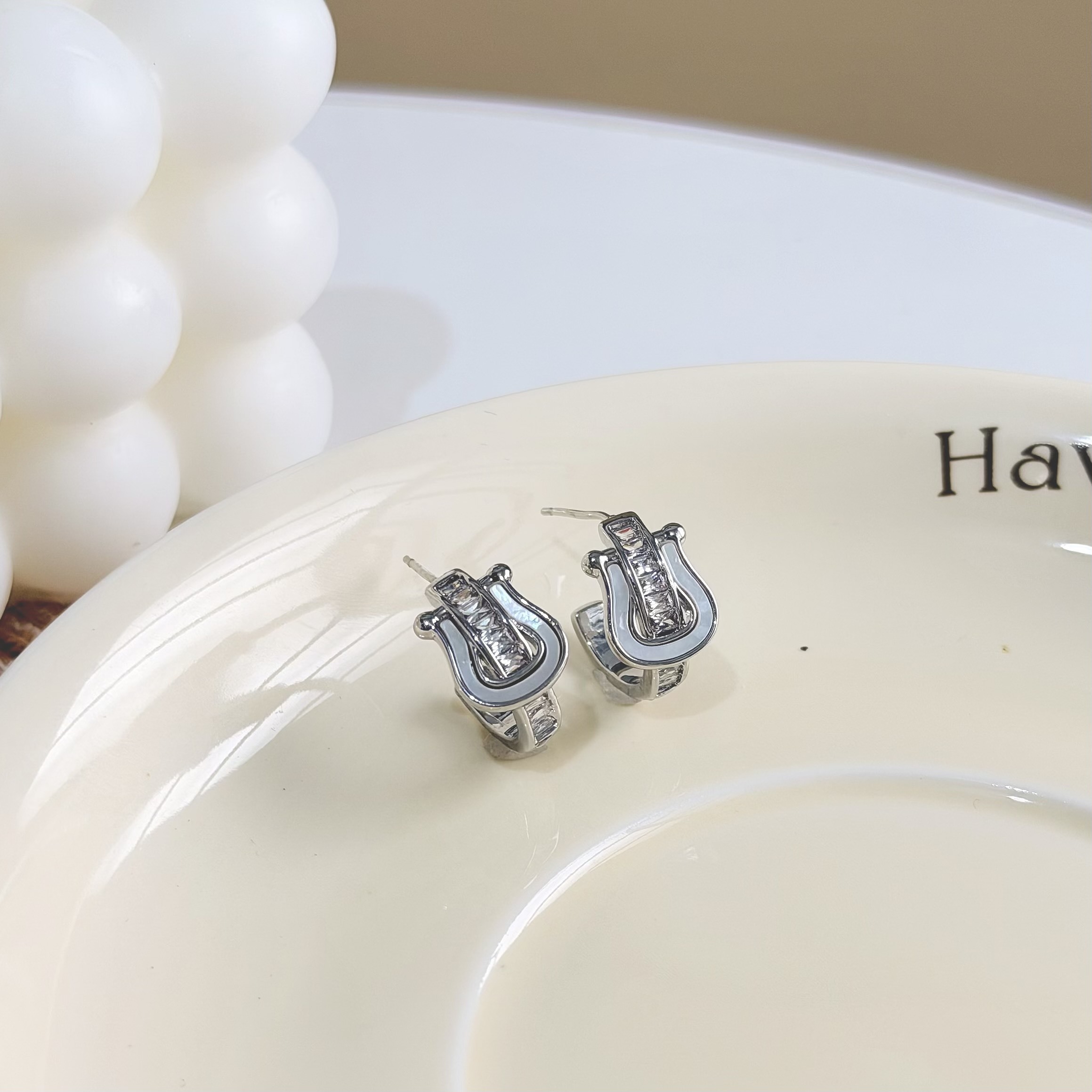 C183鋯石貝殼馬蹄鐵c字圈