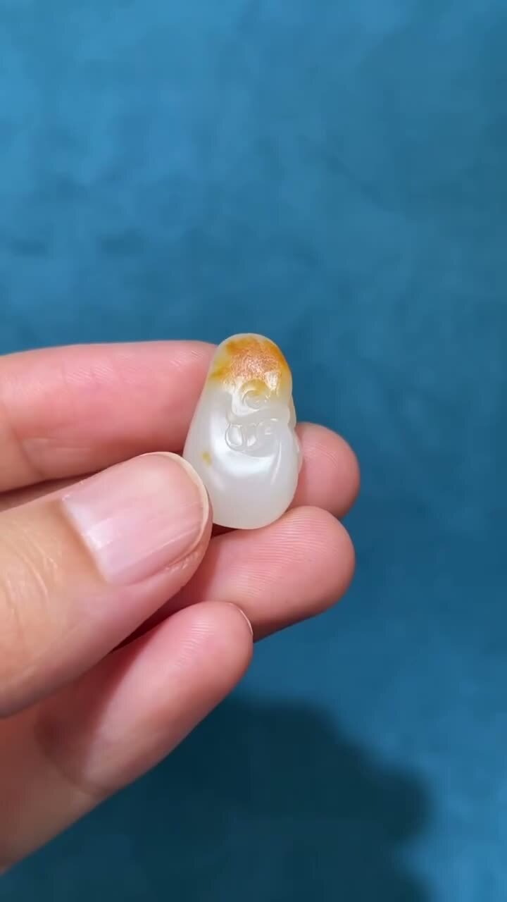 和田玉籽料紅皮吉祥如意,天然和田玉軟玉