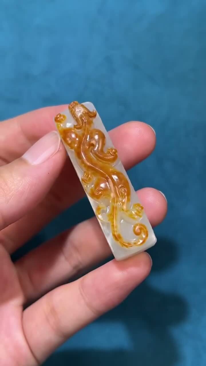 和田玉籽料紅皮螭龍納福,天然和田玉軟玉