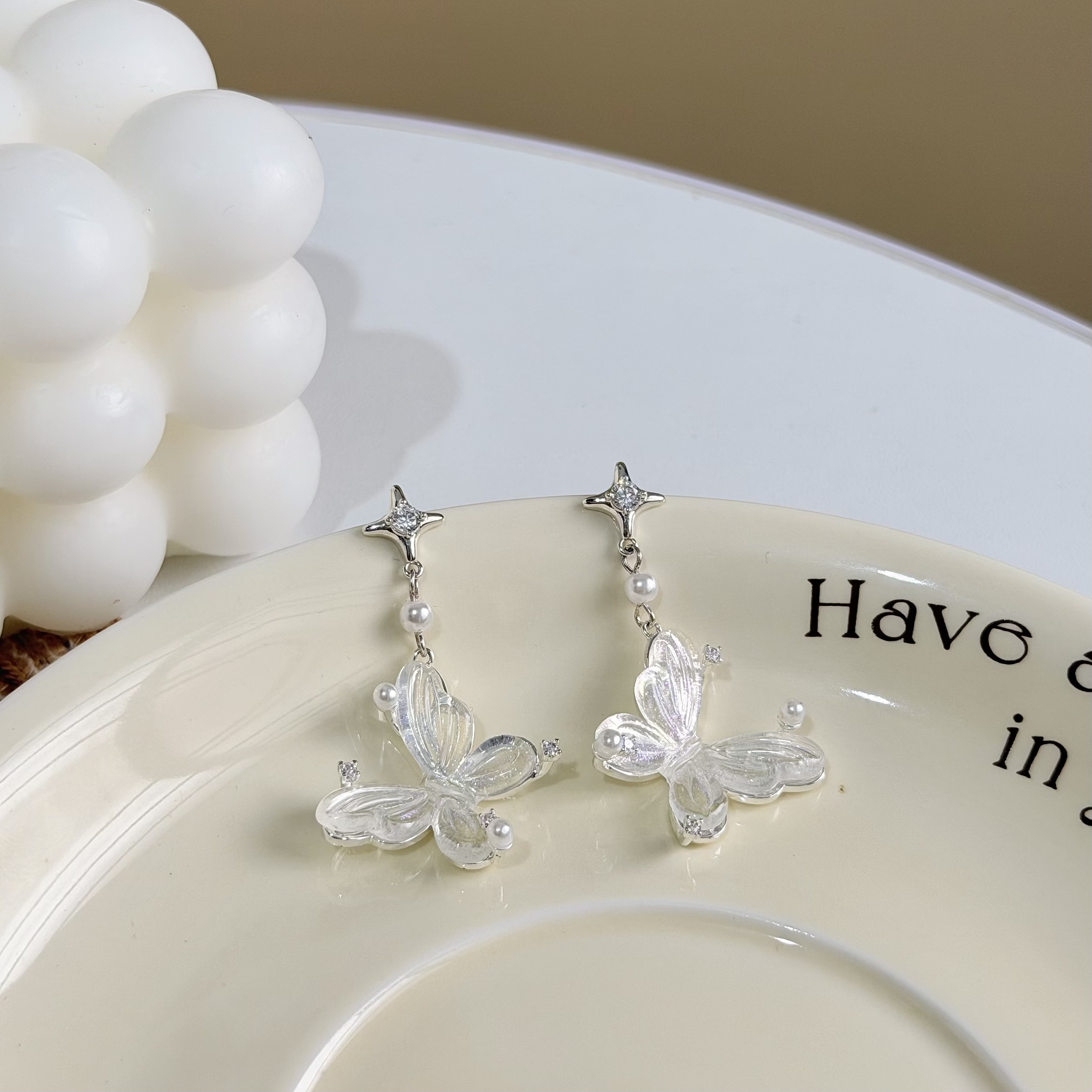 C185水晶珍珠蝴蝶結垂