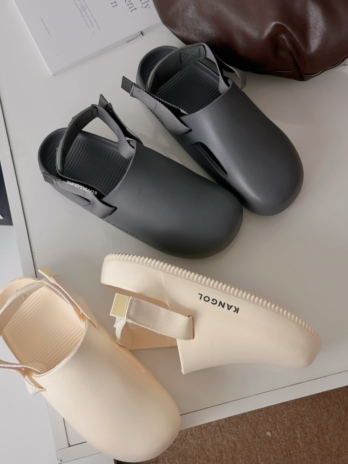 <2025ByeBye👋🏻> KANGOL 防水勃肯鞋 兩色 奶油白/灰