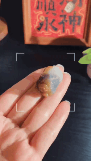 1015758 和田玉樓蘭三彩貔貅