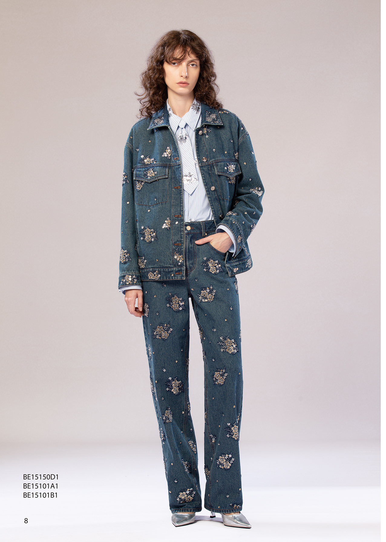 BE15101B1 光韻復古丹寧亮片刺繡高腰直筒牛仔褲