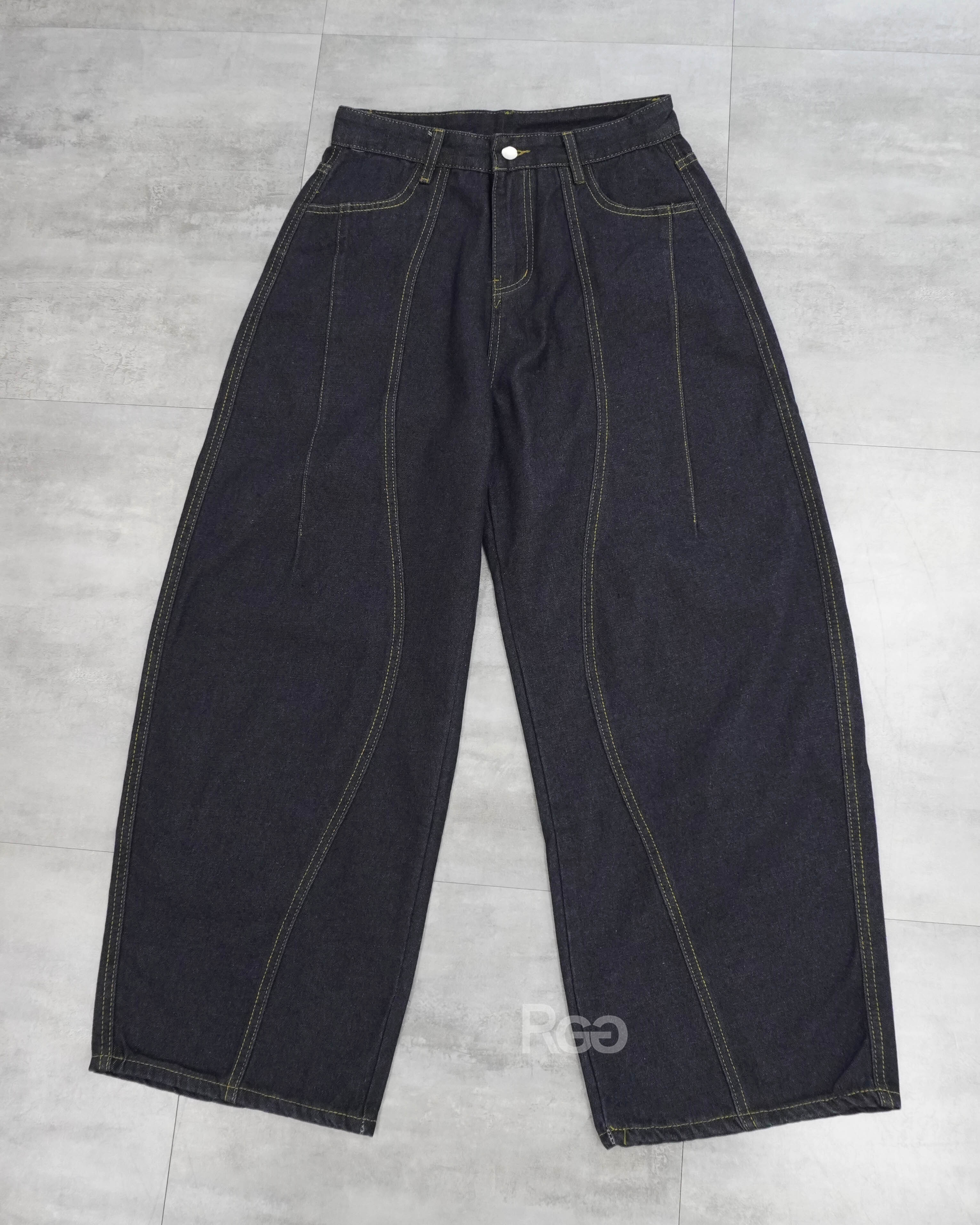 #N13 原色丹寧牛仔彎刀褲 (附可拆方巾) 平拍照