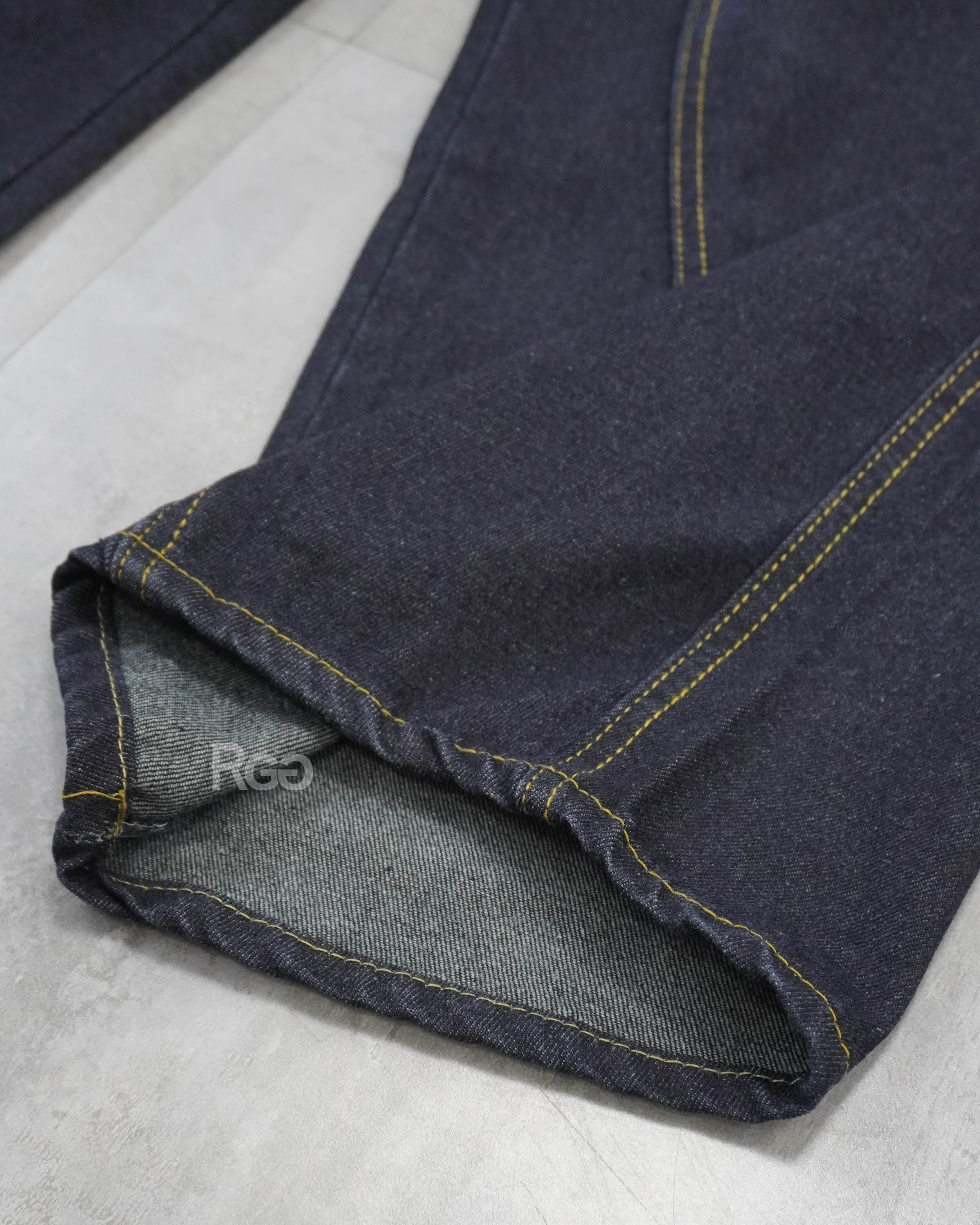 #N13 原色丹寧牛仔彎刀褲 (附可拆方巾) 褲口細節照