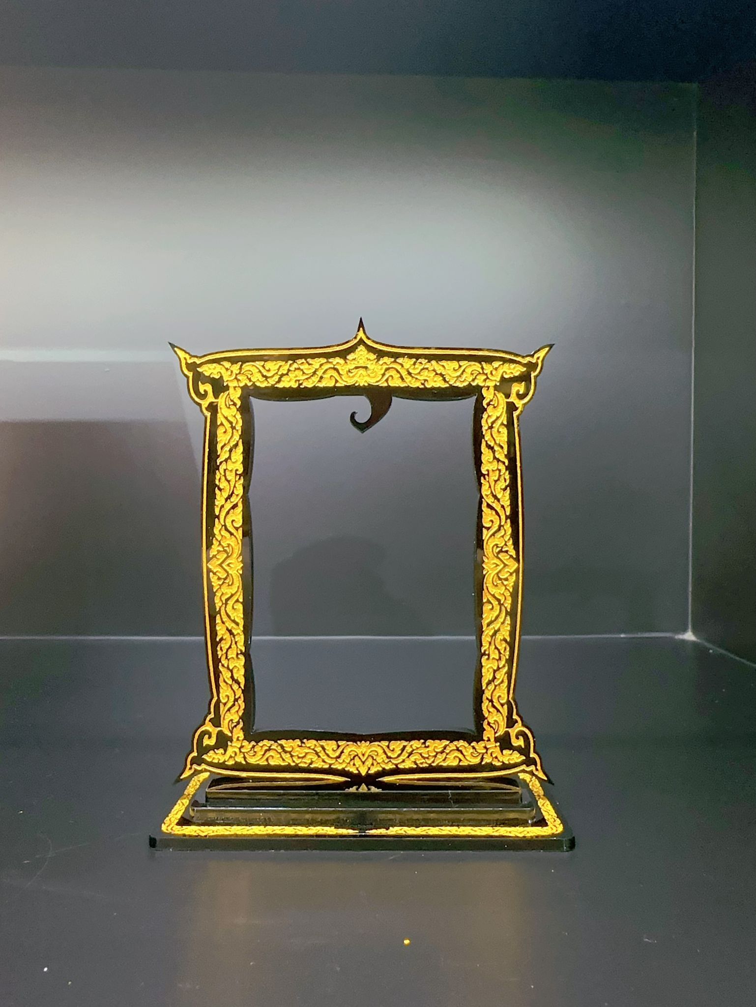 泰國 佛牌聖物座 方形金邊座