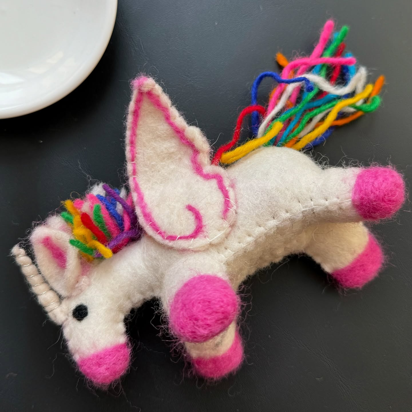 [原石] 尼泊爾 羊毛氈獨角獸