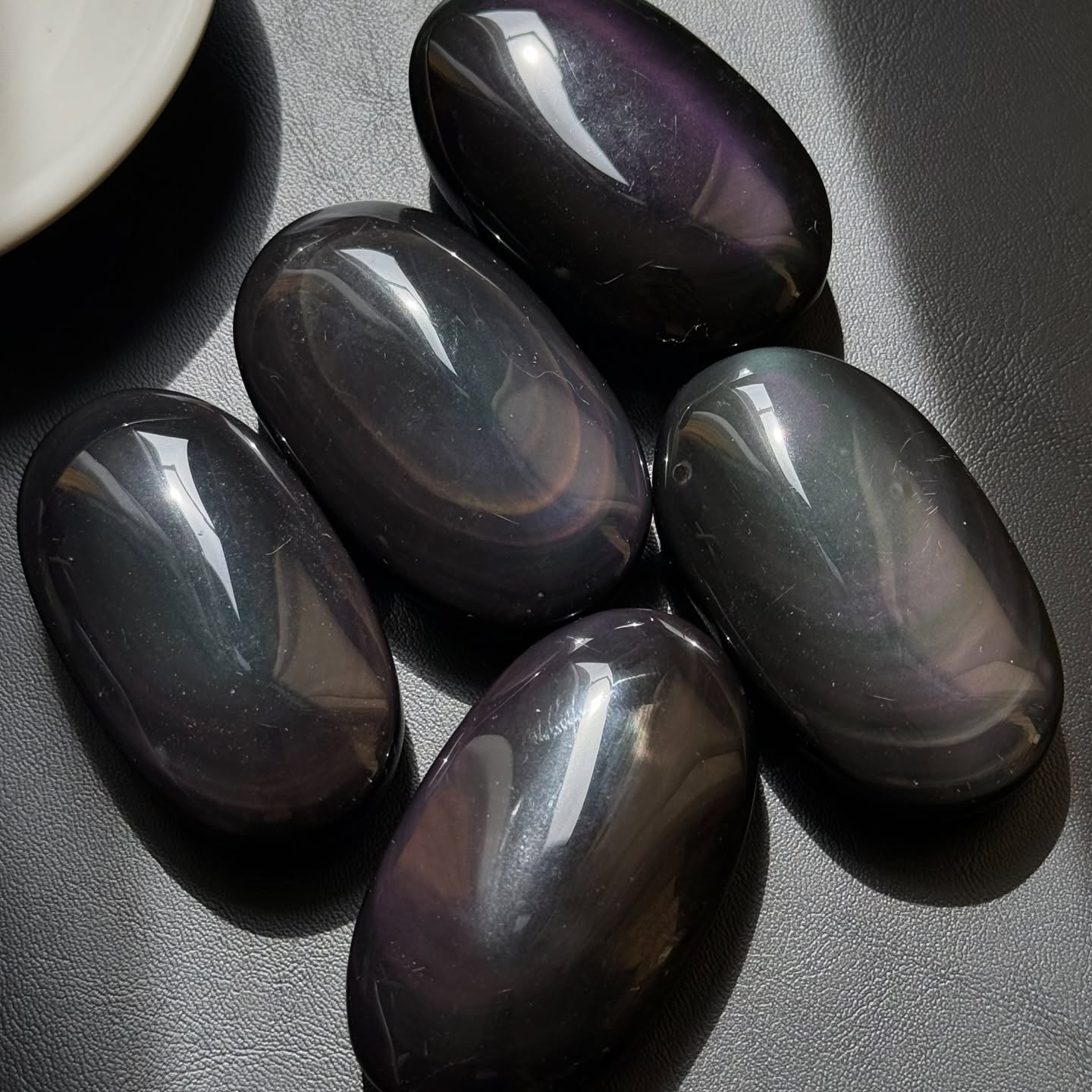 [原石] 彩虹黑曜石 把玩