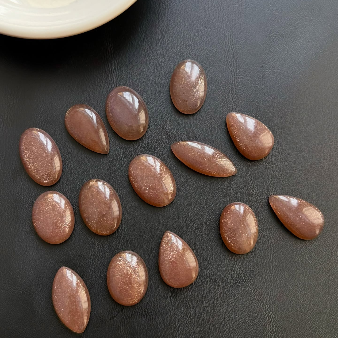 [原石] 蜜桃月光石 水晶墜面 水晶蛋面