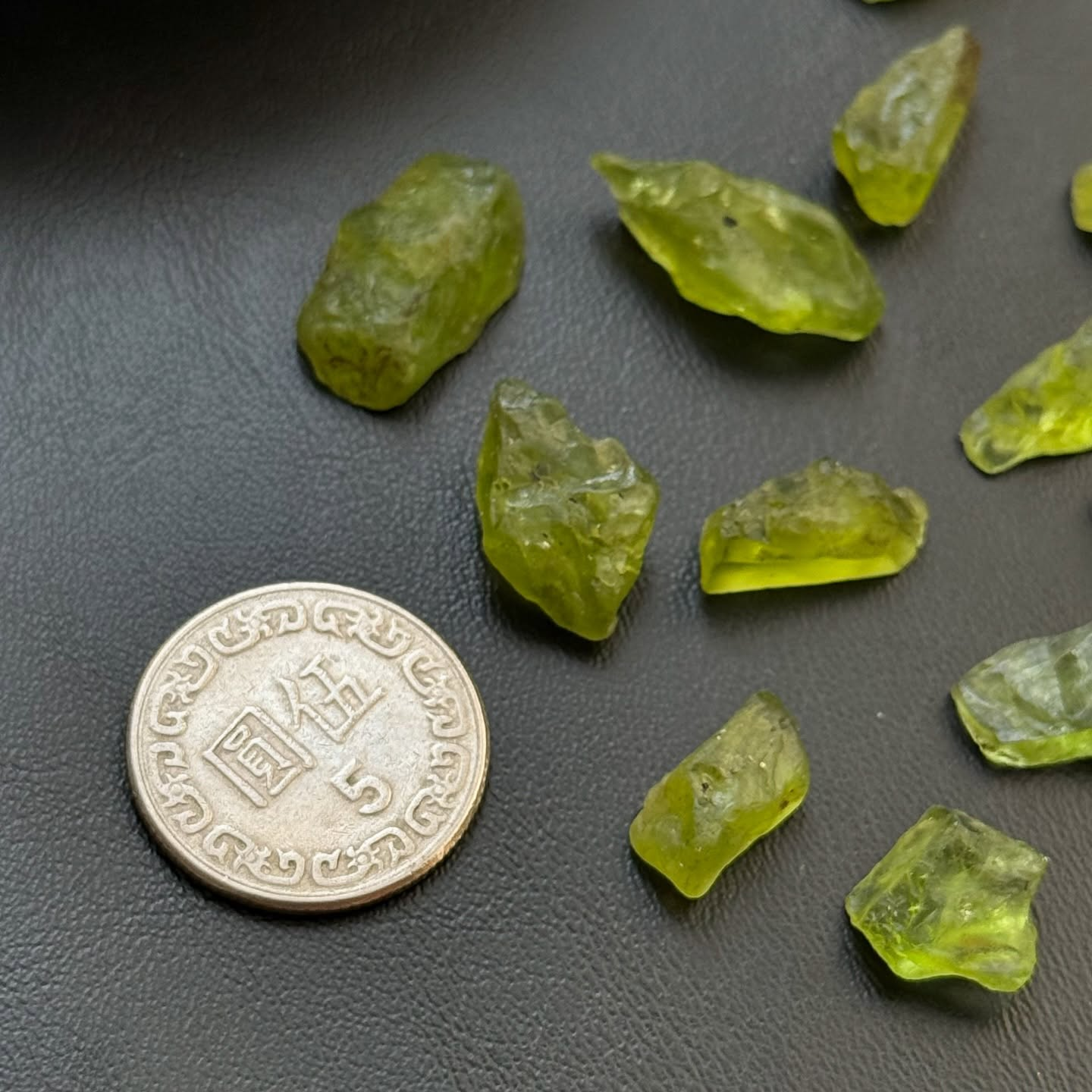 [原石] 橄欖石 原礦