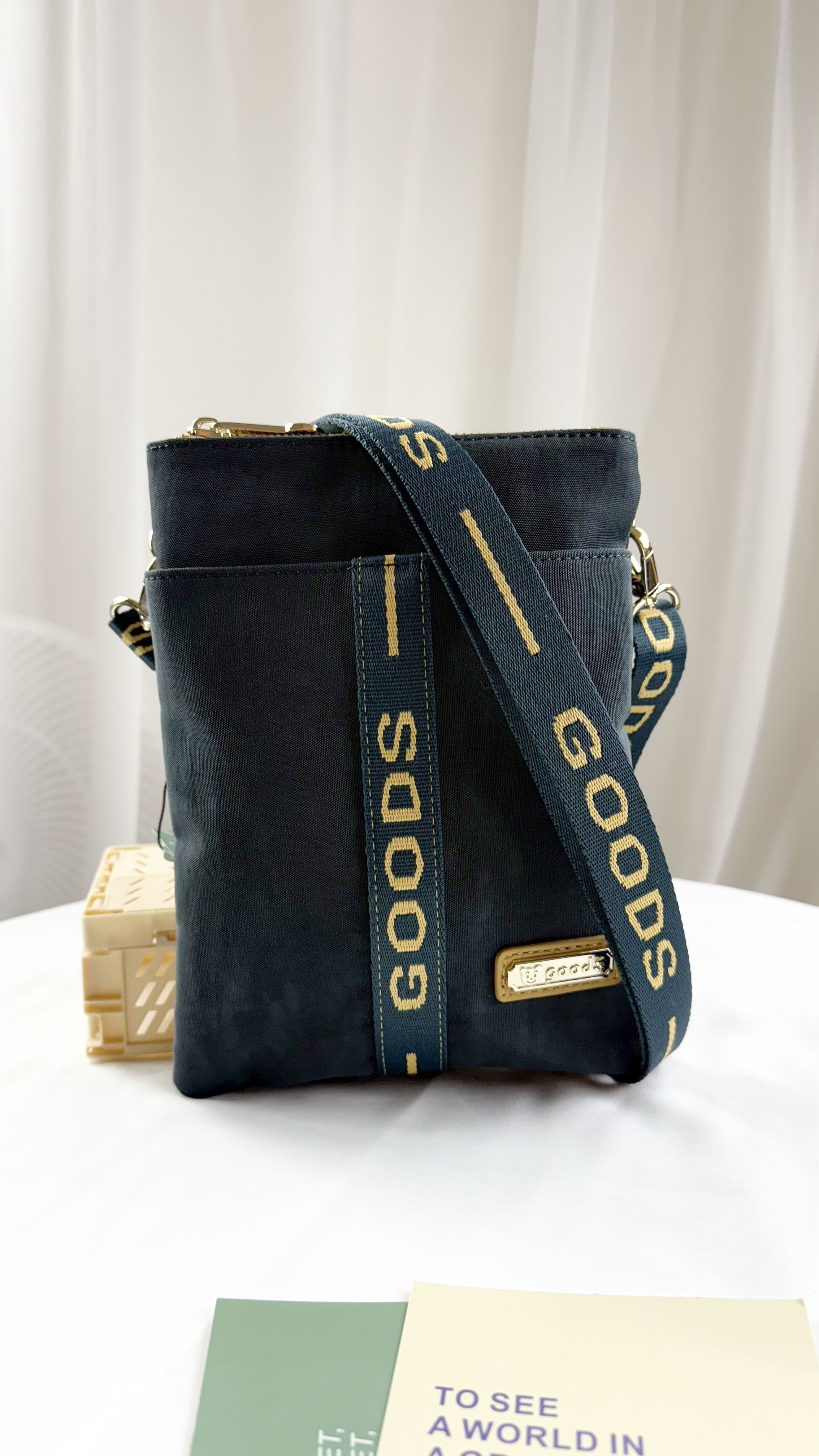 GOODS 織帶海軍藍配黃防潑水 單層手機側背包 #2231