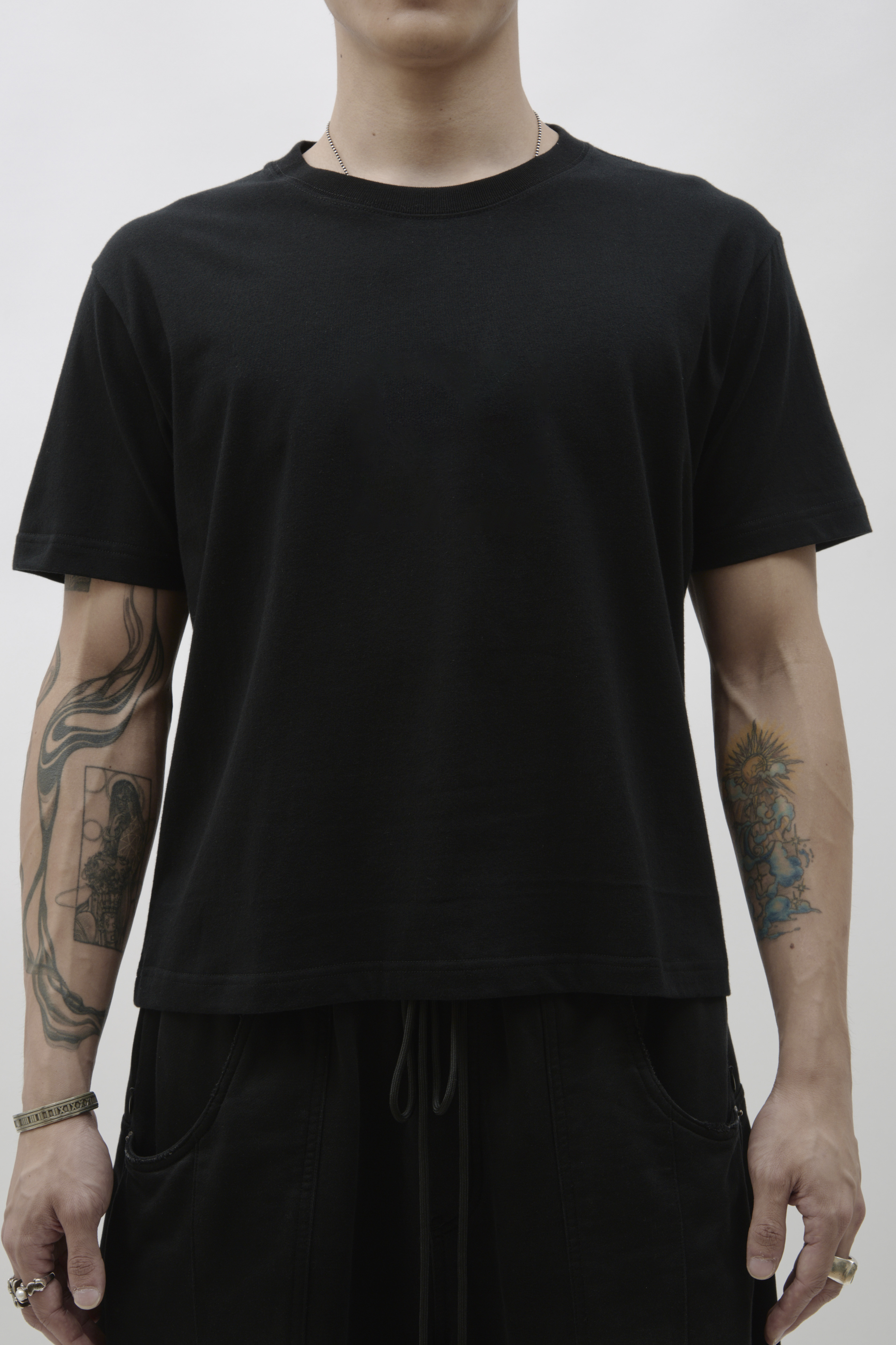 REMIX "Plain TEE" (Black)