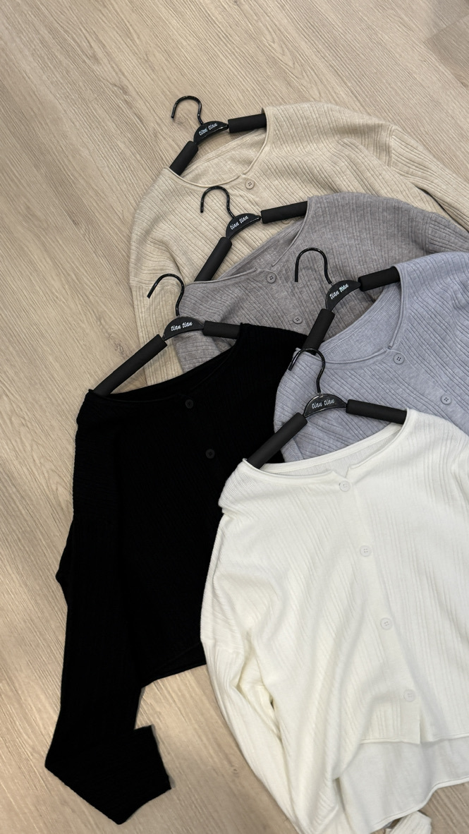 (現貨)基礎款 軟軟排扣坑條針織上衣/外套 _805-3