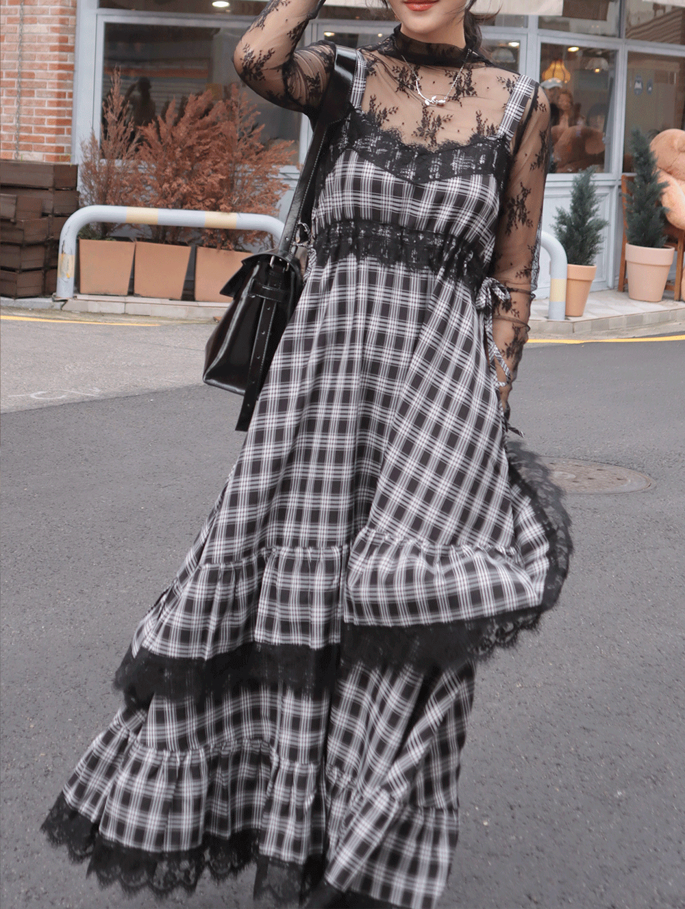 25H202 布拉格圓舞曲 復古軟蕾絲斜襬多層魚尾格紋吊帶長洋