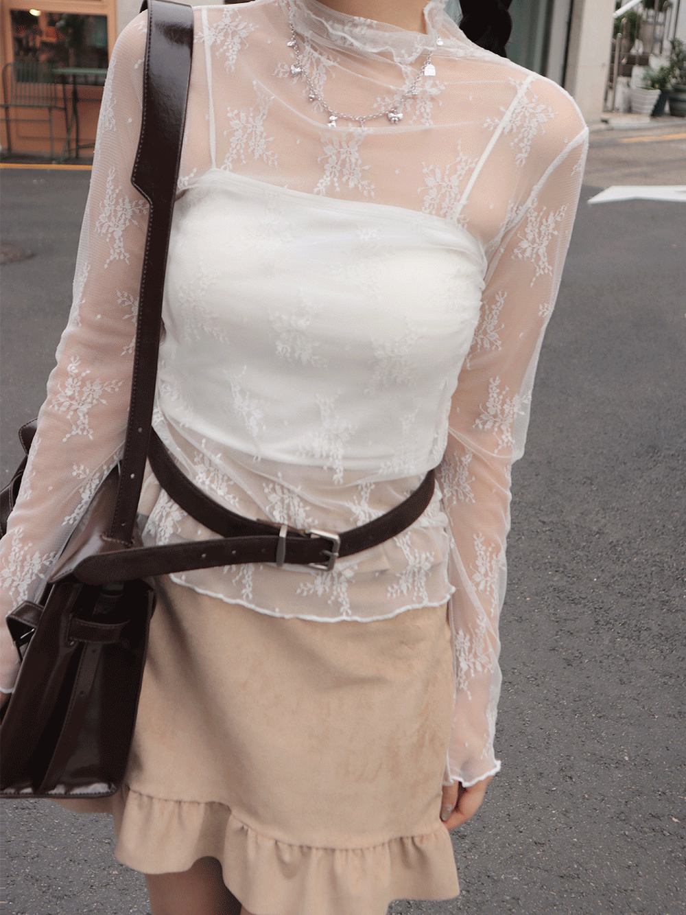 25H205 本期必選 法式宮廷蕾絲質感透膚打底衣